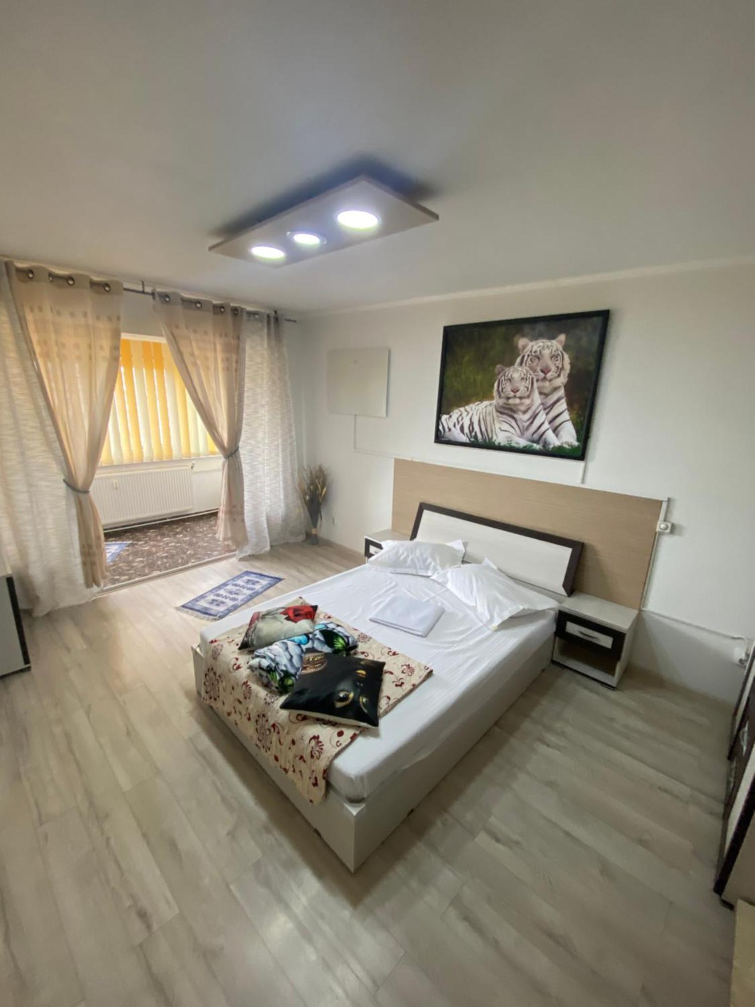 Apartment Darvys Галац Экстерьер фото