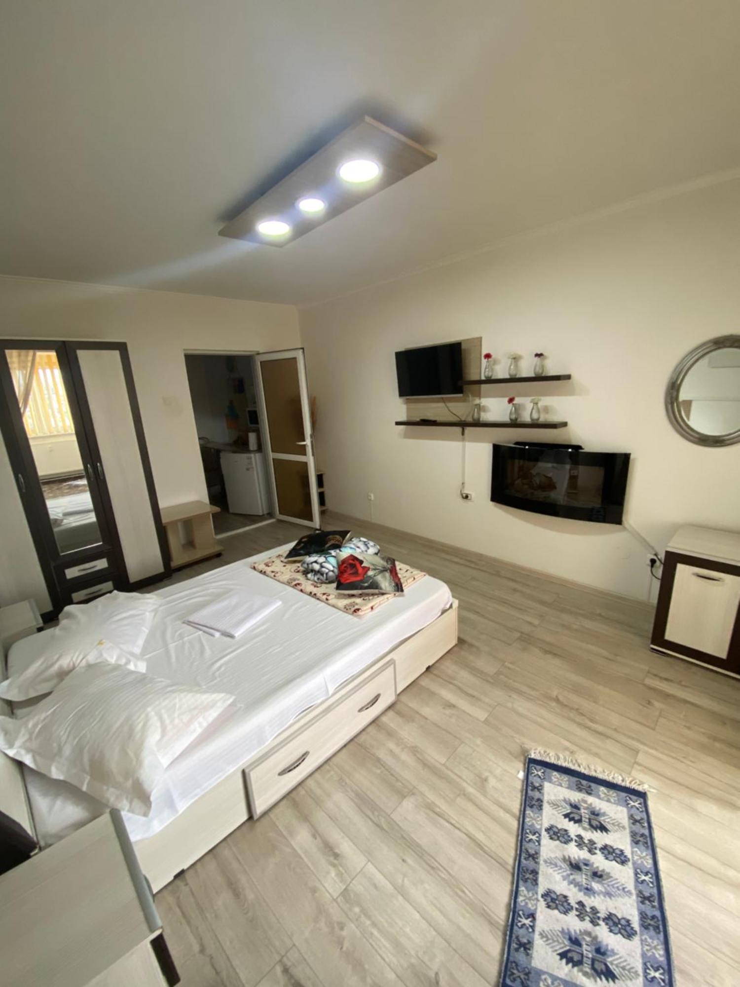 Apartment Darvys Галац Экстерьер фото